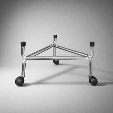 Imagem de Suporte para Botijão de Gás Vaso de Planta Galão de Água em Aço Cromado com Rodinhas Resistente Águia de Aramados®