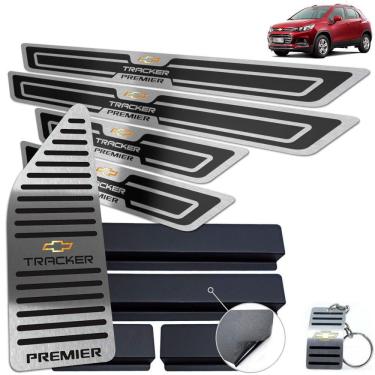 Imagem de Descanso De Pé + Soleira Tracker Premier Preto Alto Relevo