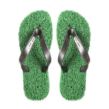 Imagem de Chinelo Masculino Confort indicado para pessoas que sofrem com Esporão de Calcâneo, Fascite Plantar, Hiperidrose Plantar e Neuroma de Morton, além disso, dá a sensação de estar pisando em um tapete macio massageando seus pés a cada passo. (Verde, BR, Adulto, Faixa Numérico, 35, 36)