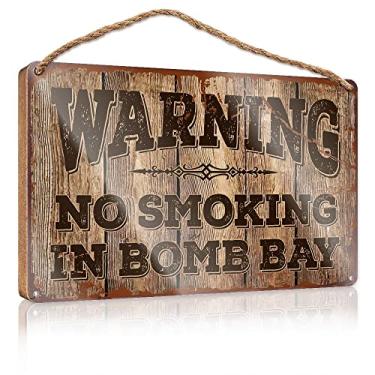 Imagem de Sinais de porta para casa aviso engraçado sem fumar na baía da bomba sinal de madeira decorações de parede placa (tamanho: 23X35cm)
