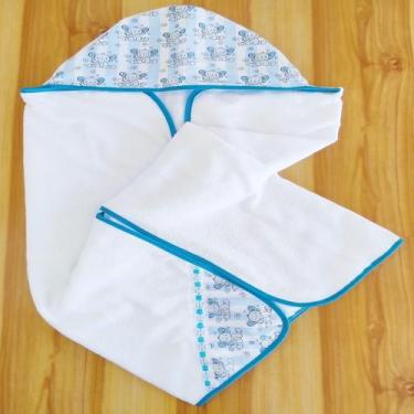 Imagem de Toalha de Bebê modelo Luxo felpuda e forrada com capuz estampado - BRA
