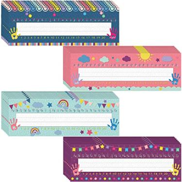 Imagem de 40 peças de placa de nome para sala de aula, manuscrito tradicional plano esquerdo ou direito alfabeto etiquetas decorativas com pontos de cola para sala de aula escolar fornecimento de mesas, 28 x 10 cm (estilo arco-ír)