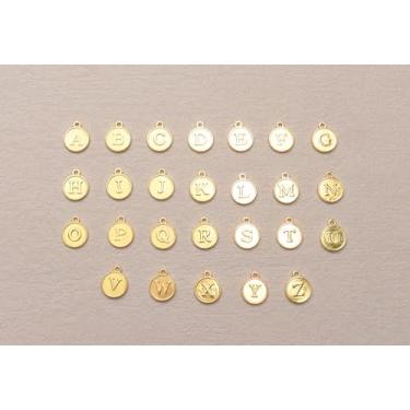 Imagem de 2 conjuntos de pingentes de letra A-Z alfabeto maiúsculo metal redondo 0,6 x 0,5 polegadas, lindos mini pingentes vintage para mulheres, faça você mesmo, joias, colar, pulseiras, brincos chaveiro, One