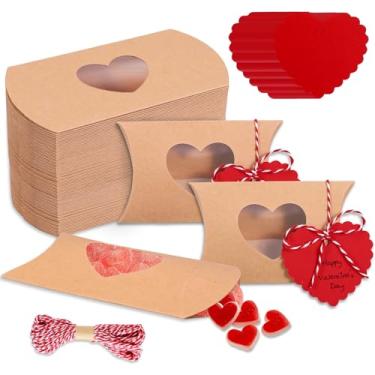 Imagem de FYSUIMU 50 caixas de presente de dia dos namorados com etiqueta de presente, papel corda de algodão, caixa de travesseiro kraft com janela de PVC em forma de coração para casamento, aniversário, doces