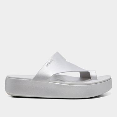 Imagem de Sandália Crocs Getaway Metallic Platform Toe Loop Feminina-Feminino