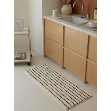 Imagem de WENSHUO Tapete clássico listrado preto e branco, tapete antiderrapante de microfibra absorvente, parte inferior antiderrapante TPR, (110 cm C × 45 cm L)