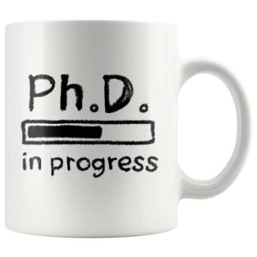 Imagem de PhD in Progress Future Dr Doctor Medical Doutorate Estudante Graduação do Professor Mãe Pai Irmão Irmã Tia Vovô Avó Graduados Parabéns Colegas de classe Caneca de café de cerâmica 325 ml Branco