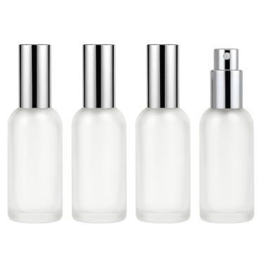 Imagem de 4 frascos de spray de vidro fosco recarregáveis vazios de 100 ml com pulverizador de névoa fina e tampas prateadas, pequenos recipientes decorativos de perfume líquido para óleos essenciais, produtos