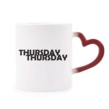 Imagem de Caneca elegante com personagens Thursday sensível ao calor vermelha que muda de cor