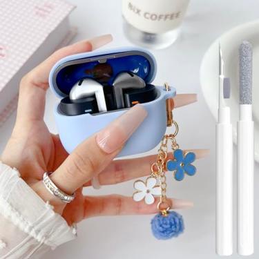 Imagem de Linda capa azul celeste para Samsung Galaxy Buds 3/3 Pro/3 FE capa para meninas e mulheres com chaveiro de flor pompom e caneta limpadora, capa protetora de silicone macio para Galaxy Bud Pro 3/Buds3