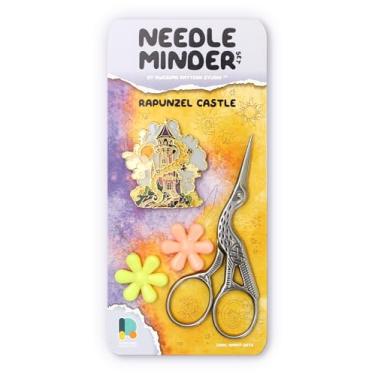 Imagem de Awesome Pattern Studio Conjunto de agulhas – Agulha magnética Rapunzel Castle + 2 passadores de agulha + tesouras de guindaste. Pino esmaltado para ponto cruz, bordado e artesanato