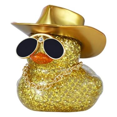 Imagem de BOZILY Chapéu de cowboy dourado de pato de borracha com óculos de sol e colar - decoração de painel faça você mesmo, som estridente, acessório de carro de borracha premium para mesa de escritório