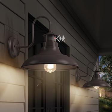 Imagem de Pacote com 2 lâmpadas de celeiro de parede de pescoço de ganso para casa de fazenda, sensor de movimento e luminárias de montagem na parede ao ar livre do crepúsculo ao amanhecer, 3 modos de luz