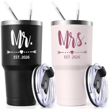 Imagem de Lifecapido Mr and Mrs Gifts, presentes de casamento para casais 2026 Mr & Mrs Conjunto de copos de 850 g, presente de noivado para ele e ela para noivo (preto e rosa)