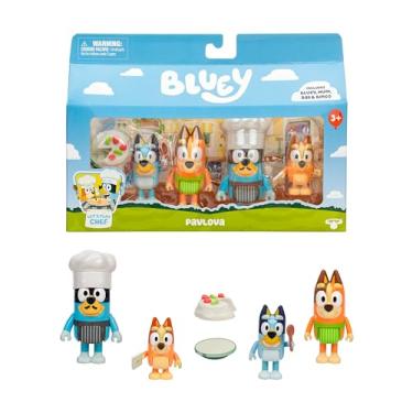 Imagem de Bluey É a hora do bolo paulova com o pacote de 4 figuras «bolo paulova, inclui, bingo, bandit com gorro de chef e chili, além de 2 acessórios, 4 figuras articuladas de 6-7,6 cm