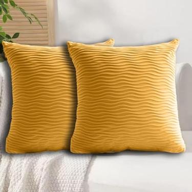 Imagem de NAVIBULE Capas de almofada listradas modernas amarelas 45,7 x 45,7 cm capas de almofada de veludo super macias boho decorativas onduladas texturizadas para sofá sala de estar pacote com 2