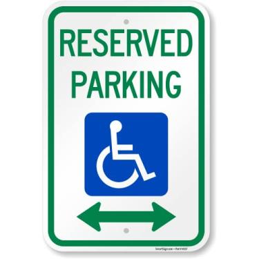 Imagem de SmartSign Placa de metal "Reserved Parking" de 45,7 x 30,5 cm com símbolo para deficientes e seta bidirecional, composto de alumínio de 120 mm (ACM), material refletivo de grau de engenheiro, verde,