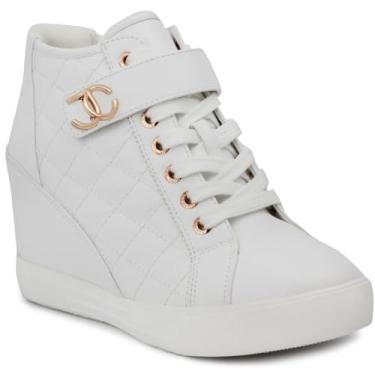 Imagem de Juicy Couture Tênis feminino anabela de cano alto com plataforma, tênis Wedgies, sapatos anabela femininos, Branco, 9.5