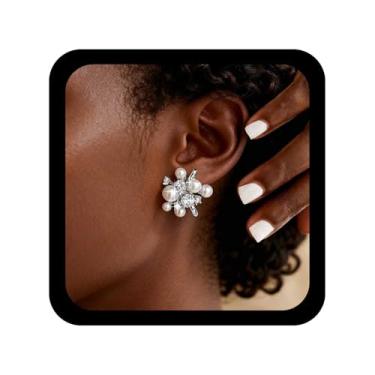 Imagem de TseanYi Brincos de flor de cristal de pérola vintage pérola cluster brincos brilhantes CZ floral brincos casamento noiva CZ fogos de artifício brinco pingente joias para mulheres