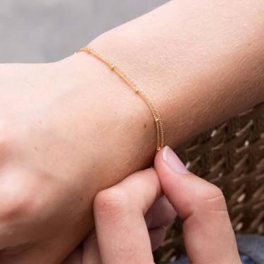 Imagem de Pulseira feminina banhada a ouro delicada barra dupla charmosa joia simples artesanal minimalista para ela