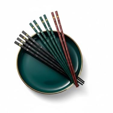 Imagem de Conjunto de Pauzinhos Reutilizáveis com Suporte, 6 Pares em Verde e Marrom, Decorativo com Prato Oriental em Porcelana Verde com Borda Dourada