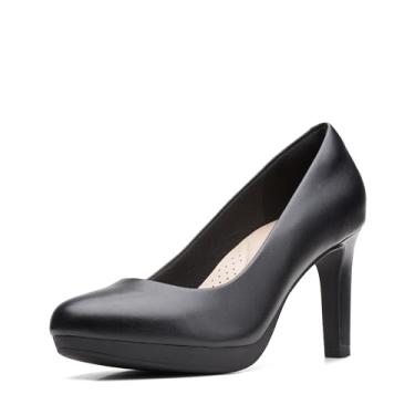 Imagem de Clarks Sapato feminino Ambyr Joy Pump, couro preto, 38 largo, Couro preto, 7.5 Wide