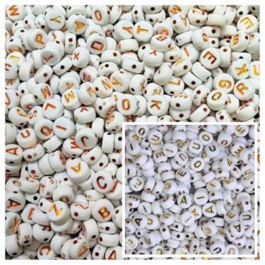 Imagem de Kit Micanga 400 Letras Vogais + 400 Letras Sortidas do Alfabeto Missanga Colar Pulseira Infantil (Branca e Dourada)