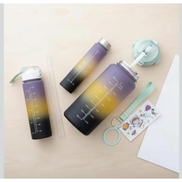 Imagem de Conjunto com 3 Garrafas Squeeze Fresh Time Verde Claro | Kit Motivacional e para Fitness com Alça