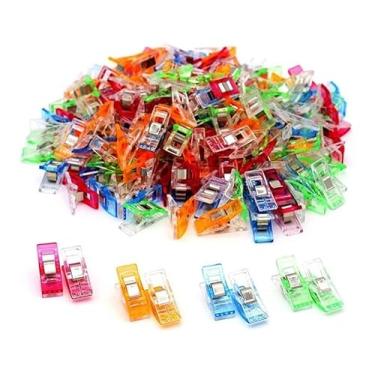 Imagem de Kit 250 Mini Prendedores Newz 2,6cm x 1cm para Tecido e Artesanato | Grampo Plástico Resistente Colorido para Costura, Patchwork, Scrapbook e Organização