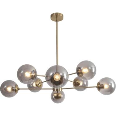 Imagem de Lustre Sputnik de 8 luzes com globos de vidro fumê dourado, luminária pendente moderna de meados do século XX em latão escovado para sala de estar, hall de entrada.