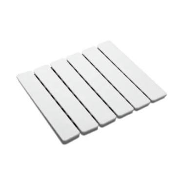 Imagem de Tapete Estrado Antiderrapante para Box Banheiro STM Plastic 53x48 Branco – Segurança e Conforto no Banho