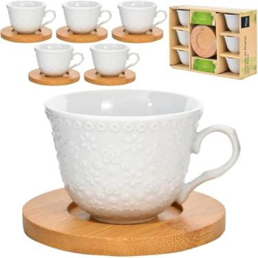 Imagem de Conjunto 6 Xícaras Porcelana Branca 100ml com Pires de Bambu Café Chá Espresso Relevo Floral Elegante Presente Sofisticado Kit Xícaras com Pires Rústico Moderno Mesa Cozinha Decor
