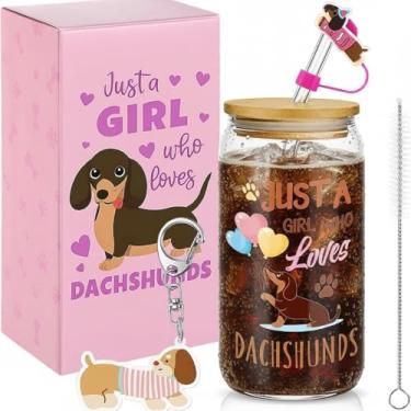 Imagem de Wavwavw Presente de Dachshund de Natal para amantes de cães salsichas Boo Basket Stuffers, copo de vidro de 473 ml com tampas e escova de canudos, Chaveiro You're My Boo para adultos