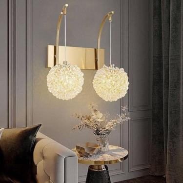 Imagem de Arandelas modernas e elegantes de cristal para iluminação interna, luminária de parede dourada de cristal para penteadeira, iluminação de parede sofisticada para sala de estar, quarto, banhe