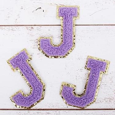 Imagem de Pacote com 3 adesivos de chenille ferro sobre glitter letra "J" de 5 cm de altura - Tecido de chenille lavanda com acabamento em glitter dourado - Costurar ou passar a ferro - 5 cm LAV J