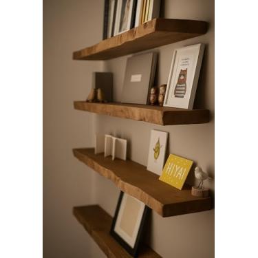 Imagem de Prateleira Rústica em Madeira Maciça com Borda Irregular – Estilo Americano, Suportes Invisíveis Inclusos, Suporta até 8kg – 19cm de Profundidade (50 X 19)