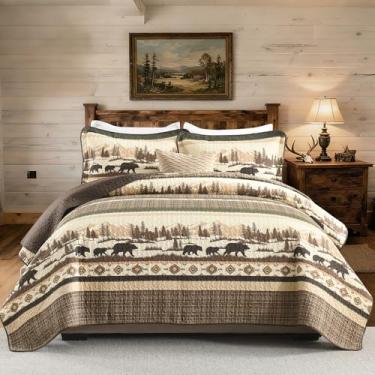 Imagem de FineStichery Conjunto de colcha Cabin King, 100% algodão, colcha acolchoada de fazenda, edredom leve listrado de árvore da floresta de urso, conjunto de cama reversível, 3 peças, marrom/bege/verde