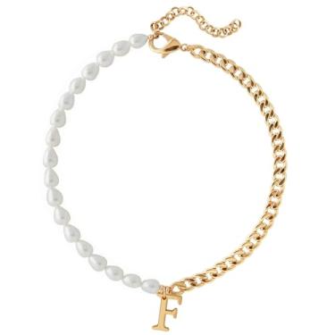 Imagem de Wellike Colar de corrente de meia pérola, meia Cuba, com iniciais, aço inoxidável, PVD, pingente de ouro 18K, gargantilha grossa de ouro com caixa de presente, Standard, Pérola, Pérola de vidro