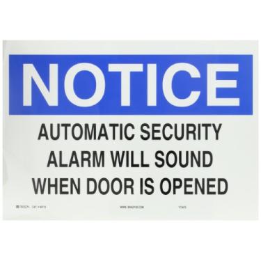 Imagem de Brady 84719 Placa de porta de poliéster autoadesiva, 25,4 cm x 35,5 cm, legenda "Alarme de segurança automático soará quando a porta for aberta"