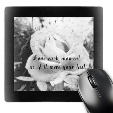 Imagem de 3dRose Mouse pad LLC 20 x 20 x 0,63 cm, raposas usando um tronco como trenó (mp_165319_1)