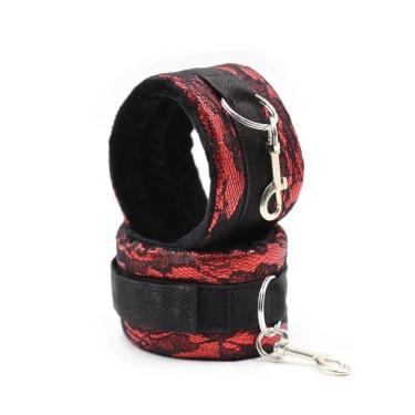 Imagem de Algemas De Renda Desenhada Vermelho Com Velcro Coleção Lovetoys Fetiche Preto