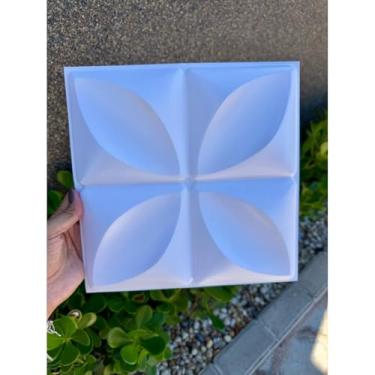 Imagem de Kit 50,100 Placas PVC 3D Com Dupla Face Revestimento Para Sala Quarto Cozinha 25x25cm (50,PÉTALA BRANCA)