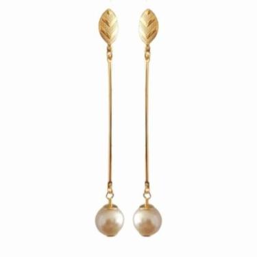 Imagem de Brinco Longo Bola de Pérola Folheado Ouro 18k Antialérgico - MIXFOLHEA