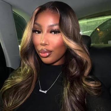 Imagem de CIYOO Peruca com tela frontal Highlight HD 33 x 15 – cabelo humano, pré-arrancado, densidade 180 loiro acinzentado – Ondulado corporal, 55 cm