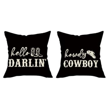 Imagem de Fjfz Hello Darlin' Western Capas de almofada decorativas pretas 45,7 x 45,7 cm conjunto de 4, Howdy Cowboy Boot Hat Varanda Outdoor Home Decor, Farmhouse Rustic Sofa Sofa Cushion Case Presente de