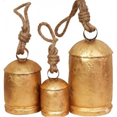 Imagem de Conjunto de sinos de Natal de metal dourado inspirado no tibetano, 3 sinos decorativos de vaca em latão dourado, grande 20 x 9 cm, médio 15 x 8 cm, pequeno 10 x 6 cm com corda de juta