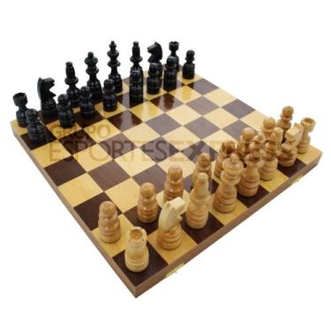Imagem de Jogo de Xadrez com Estojo Marchetado 32x32cm + Peças de Madeira Nobre 