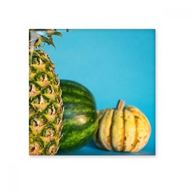 Imagem de Pedra adorna de tijolos vitrificados com imagem fresca de abacaxi e frutas tropicais