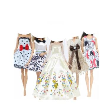 Kit com 5 Conjuntos De Roupas Para Bonecas Barbie - Não Repete em