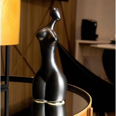 Imagem de Escultura Decorativa Corpo Preto 25x10,5cm F04 - D'Rossi
